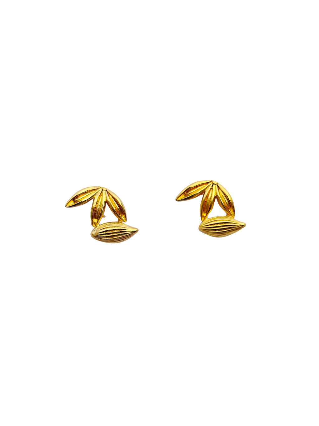 Chakralācī | Star Anise Fragment & Cardamom Gold Botanical Stud Earrings in 22k Gold Plated