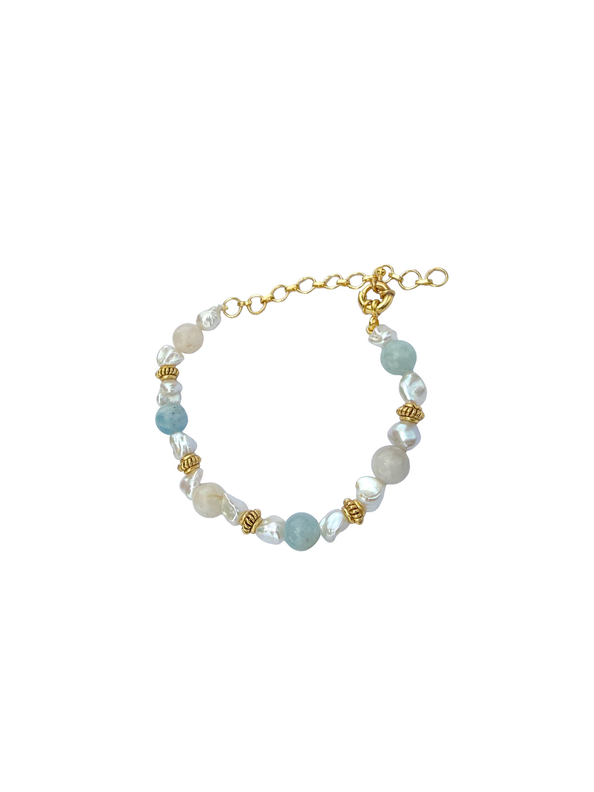 Nīlāmuktā | Chalcedony & Freshwater Pearl Beaded Bracelet in 22k Gold Plated